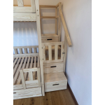 Etagenbett mit Schubladen in der Treppe Liechtenstein